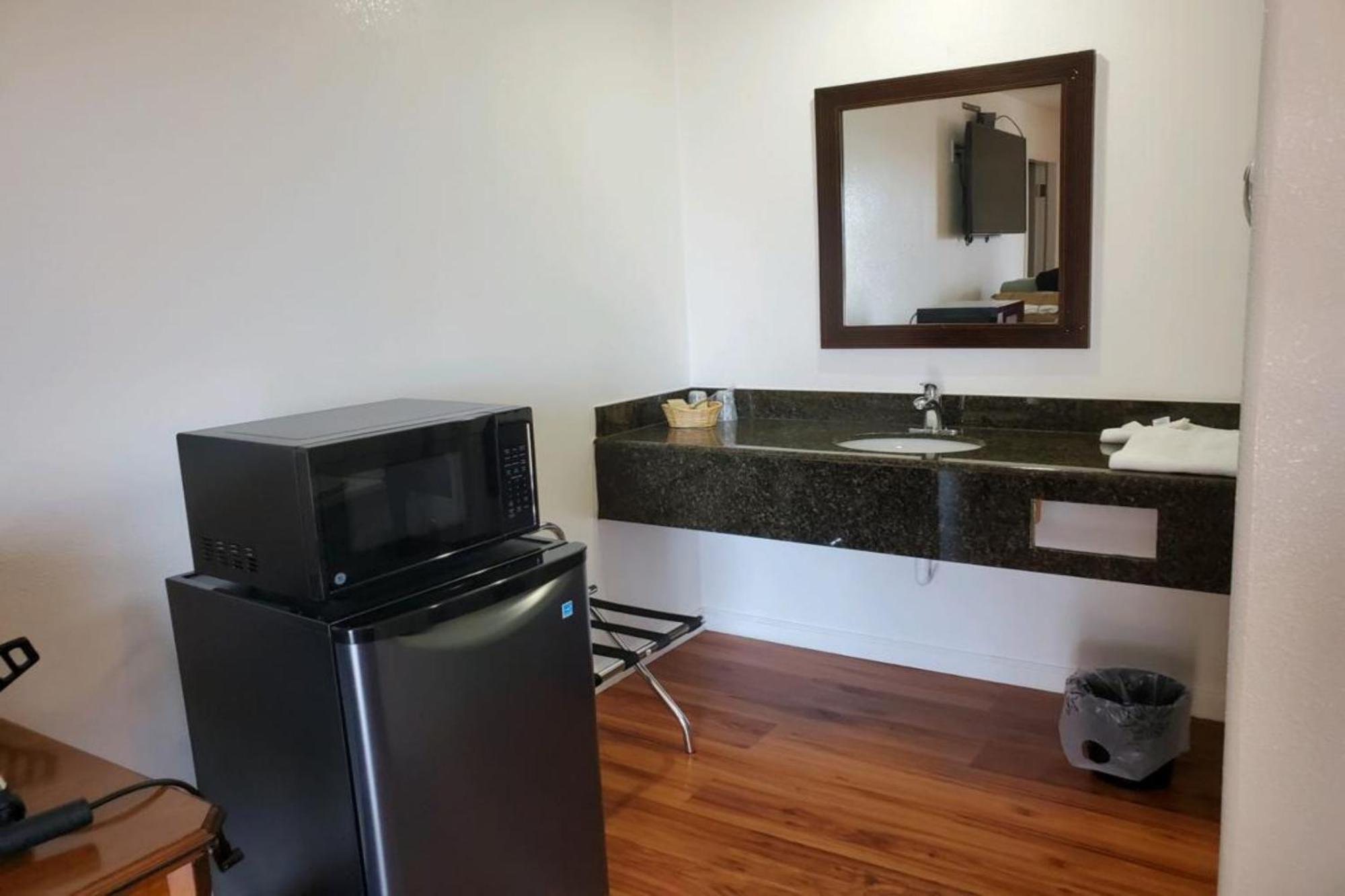 Premier Inn & Suites -Listing Partner Oakland Ngoại thất bức ảnh