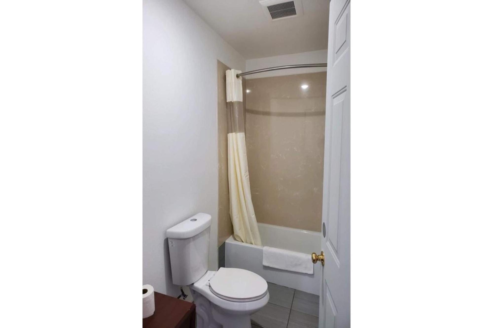 Premier Inn & Suites -Listing Partner Oakland Ngoại thất bức ảnh