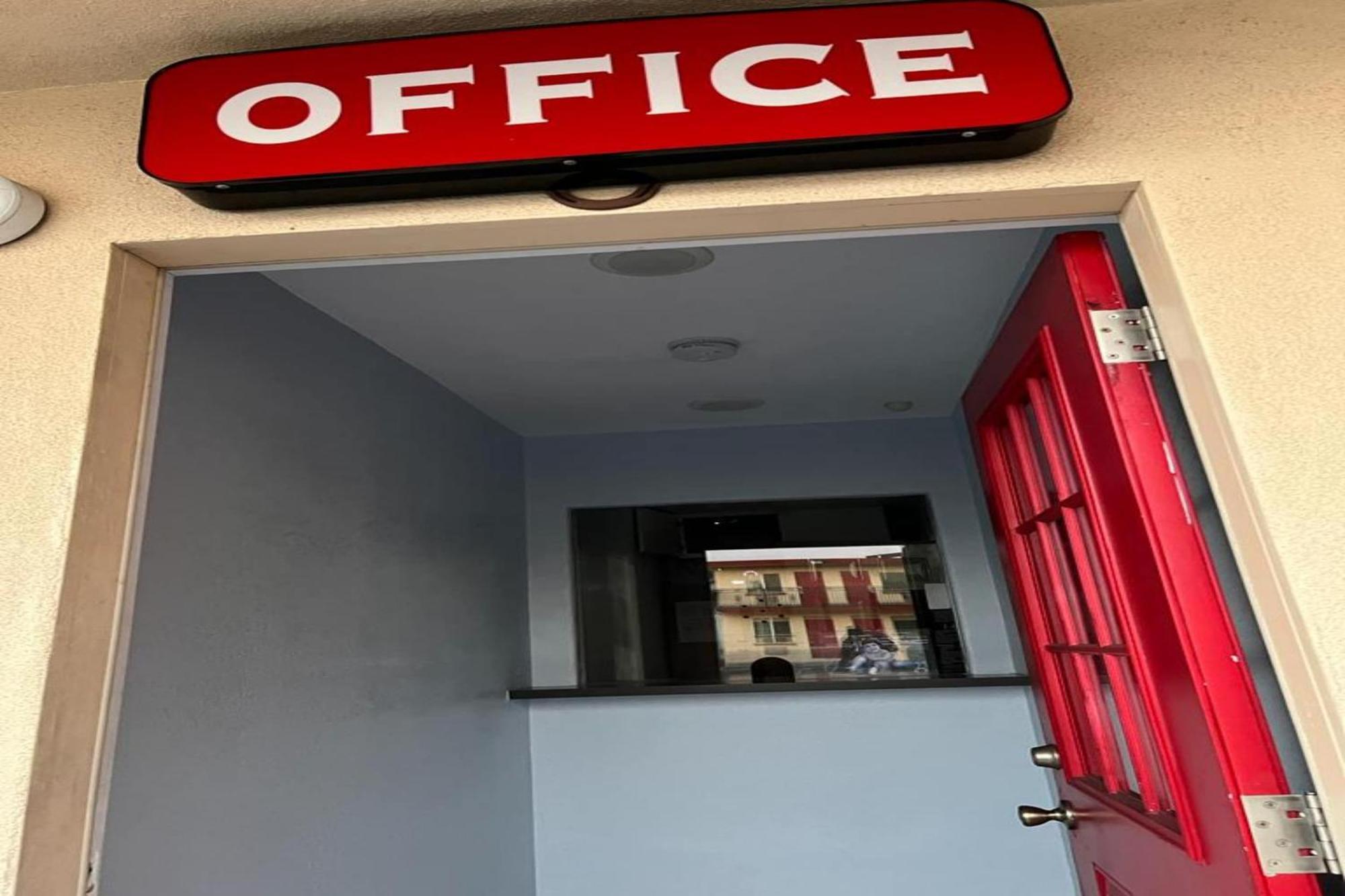 Premier Inn & Suites -Listing Partner Oakland Ngoại thất bức ảnh